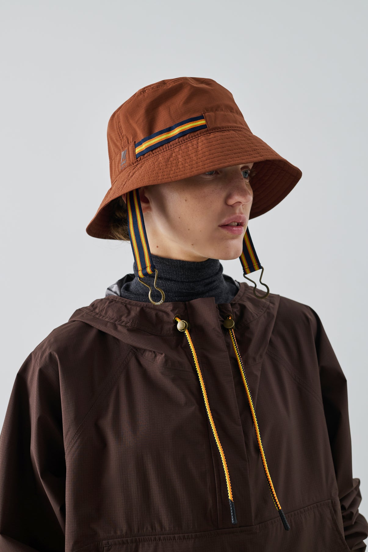 Bob Sienne - Noisette - Femme vue 2